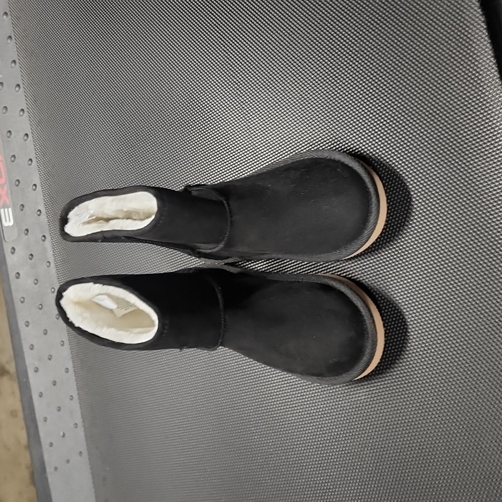 Toddler size 11 boots